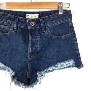 Free People Distressed Jean Short Sz 26
